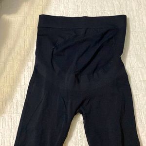 Blanqi black maternity support leggings size small